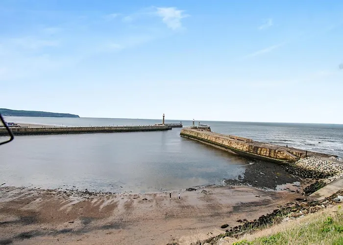 Nans - Uk43350 * Whitby